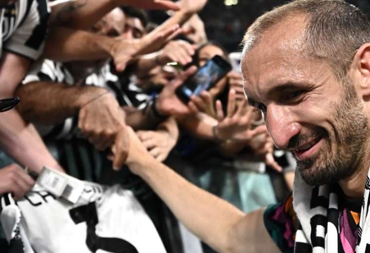 Giorgio Chiellini se despidió de los 'tifosi' de la Juventus