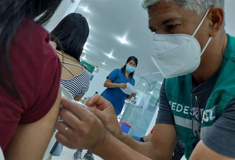 La vacunación continúa este fin de semana. Foto: Ricardo Montero