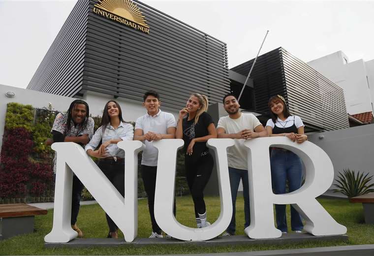 Estudiantes de la universidad. Foto: Jorge Gutiérrez