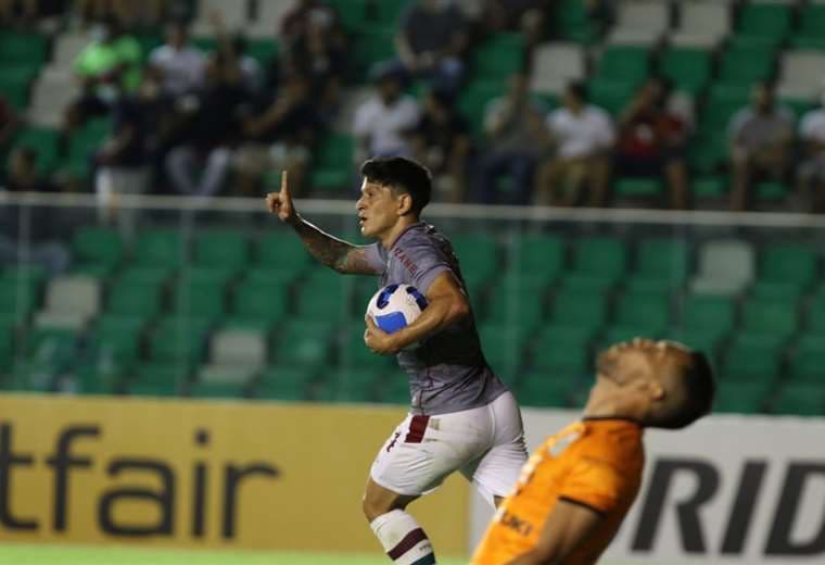 El lamento de Quiñonez tras un gol de Fluminense. Foto: Jorge Ibáñez