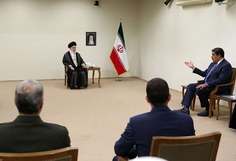 Nicolás Maduro se reunió con el ayatolá Ali Jamenei /Foto: AFP