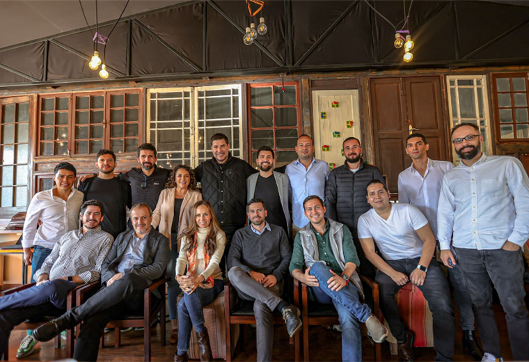 Marcelo Claure se reunión con 15 startups de Bolivia. RR.SS.