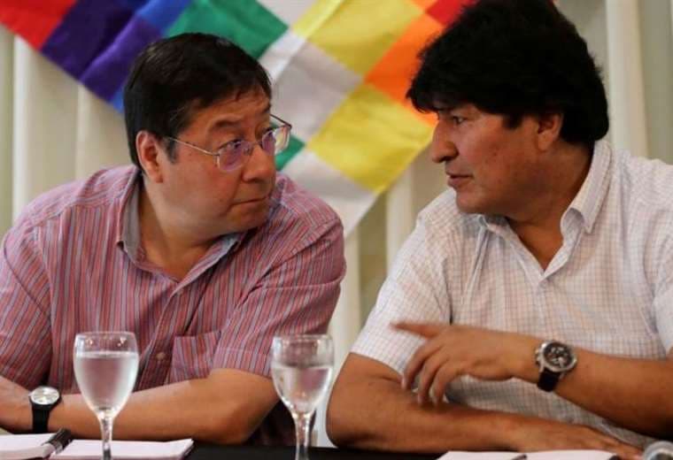 El MAS otorga la guía política a Evo Morales y pedirá reuniones periódicas con Arce. 