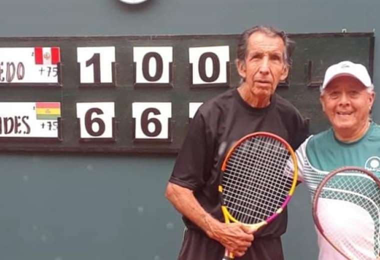 Ramiro Benavides (dcha.) junto a su rival en la final. Foto: R. Benavides