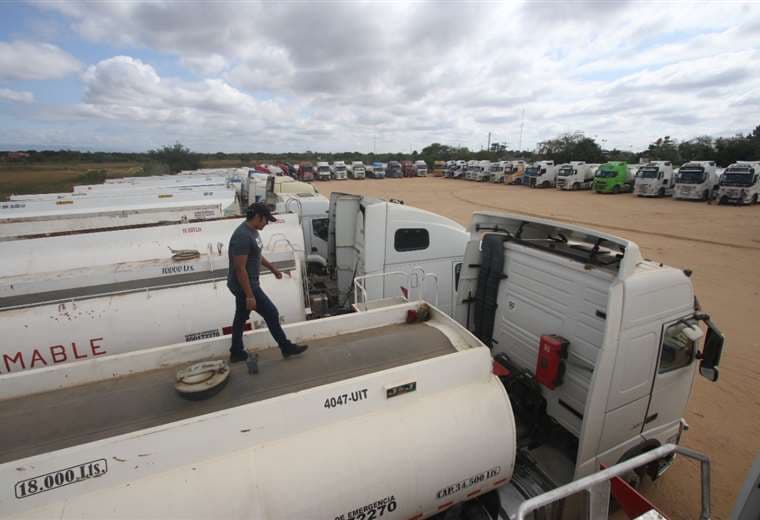 Bolivia importa gasolina y diésel/Foto: Jorge Ibáñez