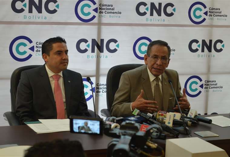 Mario Paredes, presidente de la CNC-Bolivia, inauguró la sala de prensa 
