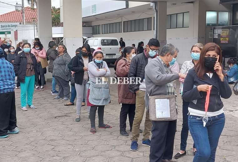 Trabajadores del San Juan de Dios están en paro de 24 horas para exigir el pago del bono vacunación