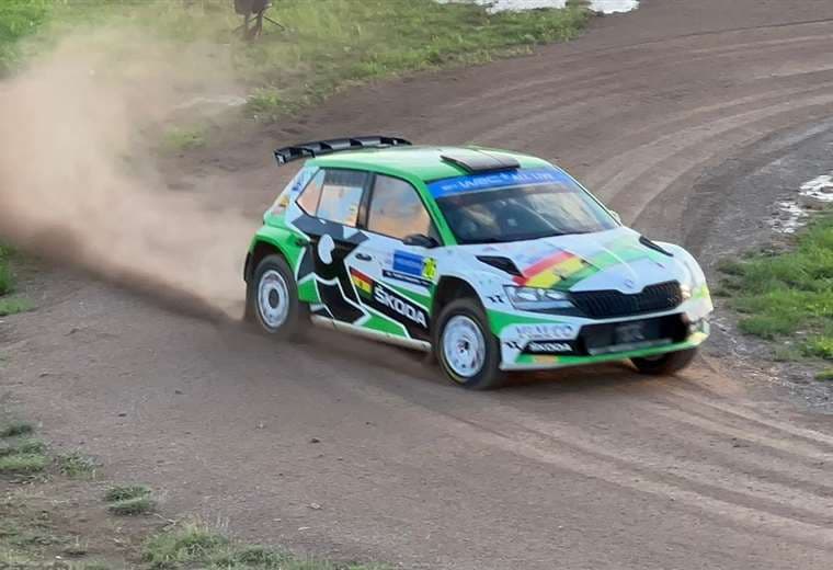 Marco y Bruno Bulacia corren el Rally Mundial en Estonia. Marco Bulacia