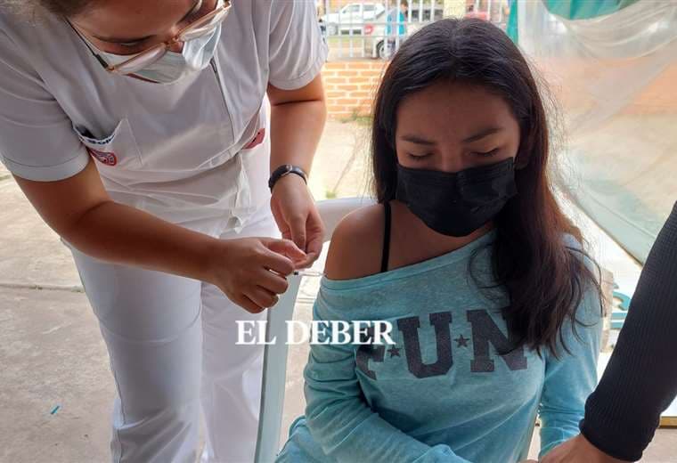 Vacunación en el centro Elvira Wunderlich / Foto: Ricardo Montero