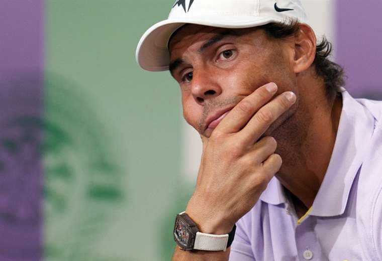 Rafael Nadal abandona Wimbledon por lesión. AFP