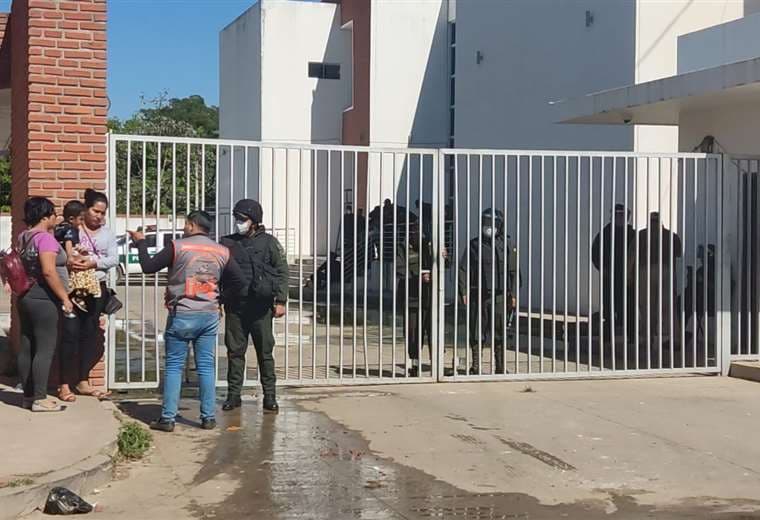 Vecinos arrestados en el Plan 3.000, por oponerse a que trasladen a uno de ellos a Palmasola, denuncian agresiones de policías tras ser liberados