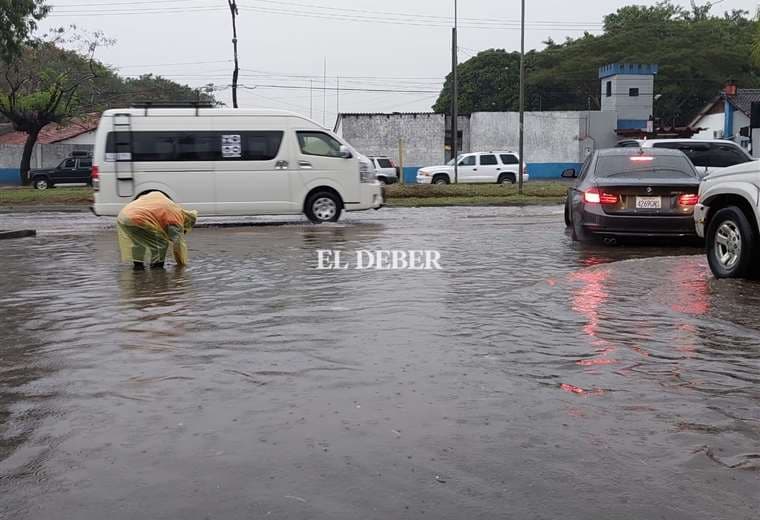 Fuerte lluvia en la capital cruceña / Foto: Juan Delgadillo