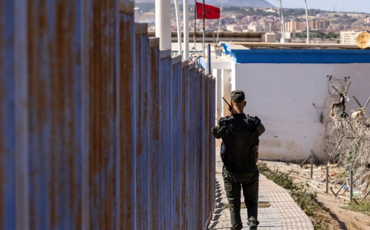 Marruecos condena a 13 migrante por asalto a la valla de Melilla