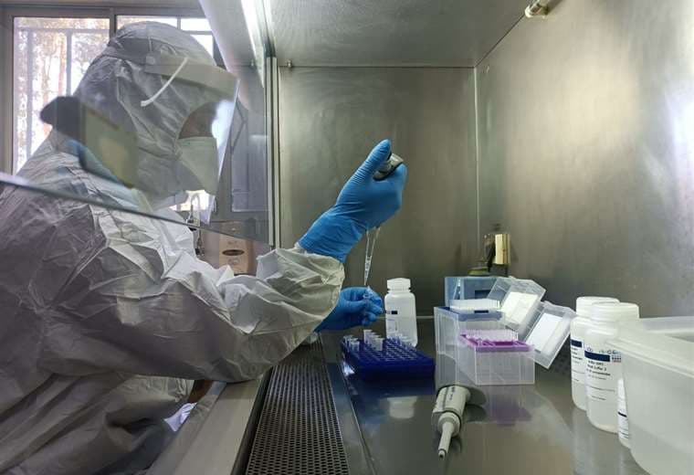 Dos laboratorios analizan las pruebas para determinar si se trata de viruela del mono