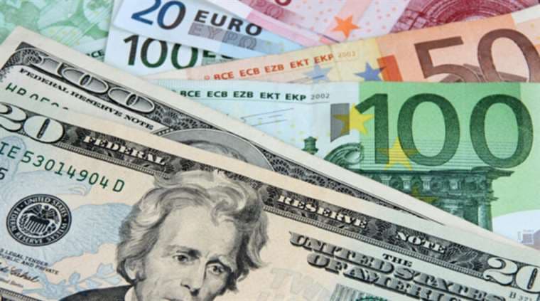 El euro pierde terreno frente al dólar /Foto: lanoticia.hn