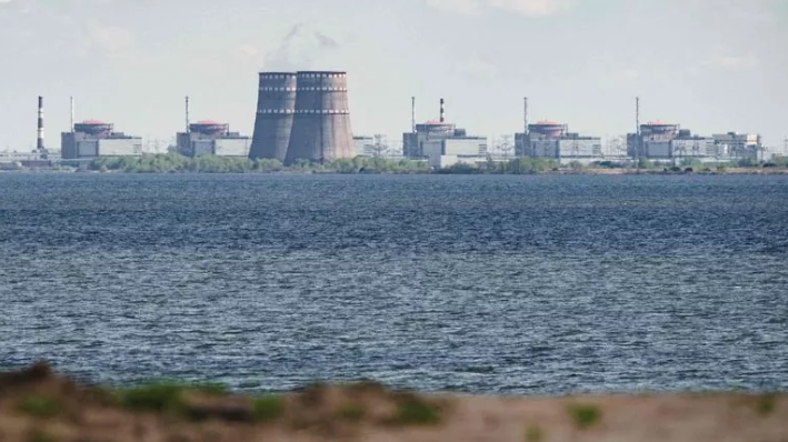 Aspecto exterior de la central nuclear de Zaporiyia, la más grande de Europa. Foto AFP