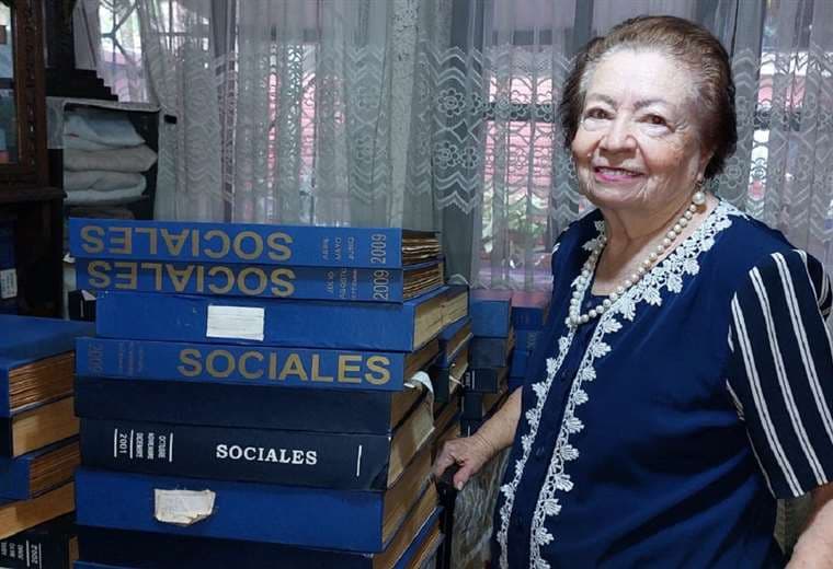 Betty Olmos y su colección de Sociales