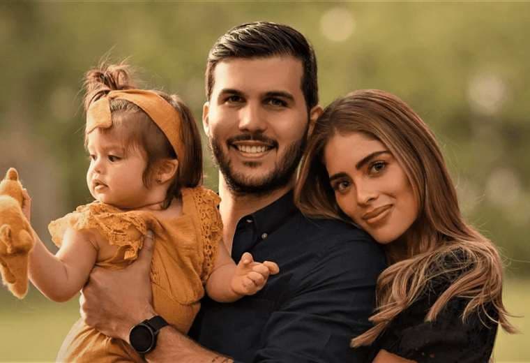 Camila Avella y su familia