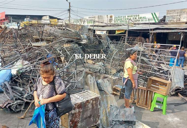 Los comerciantes rescataron parte de sus fierros / Juan Carlos Torrejón