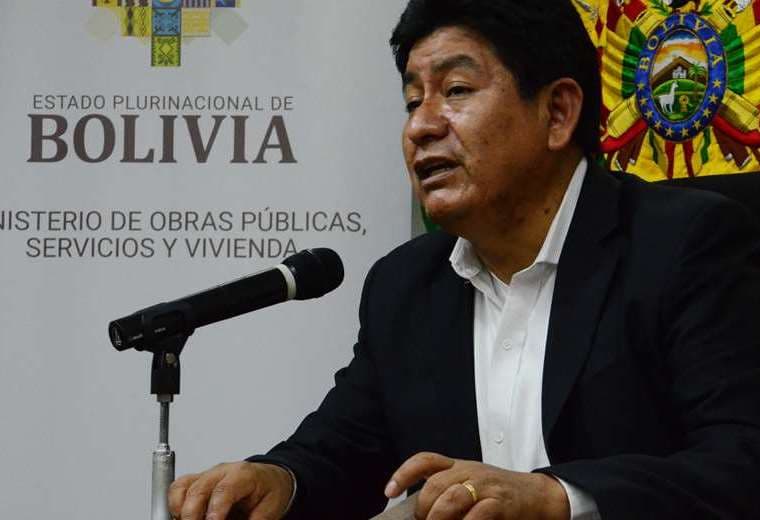 El ministro de Obras Públicas, Edgar Montaño.