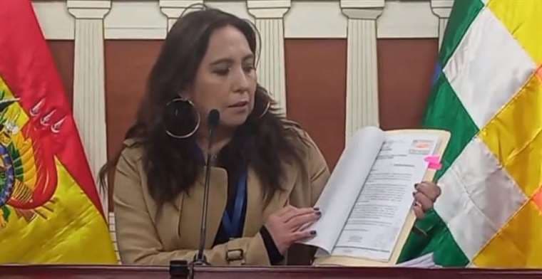 La viceministra, Susana Ríos, en conferencia de prensa 
