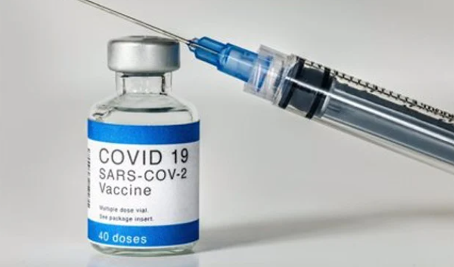 Santa Cruz aplicó 1.660 vacunas este martes. INTERNET