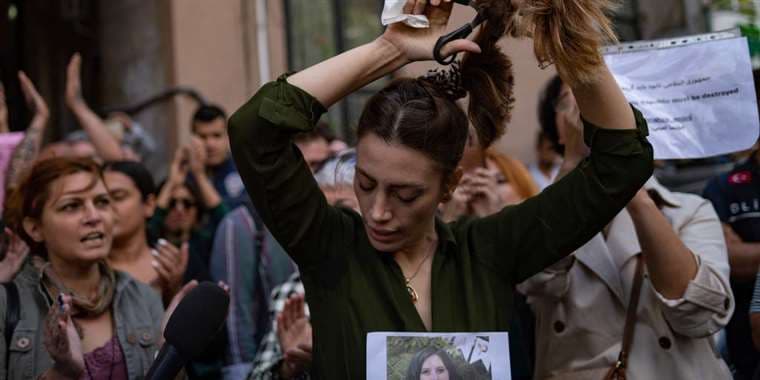 La muerte de Mahsa Amini originó una de las oleadas de protestas más importantes en Irán. AFP