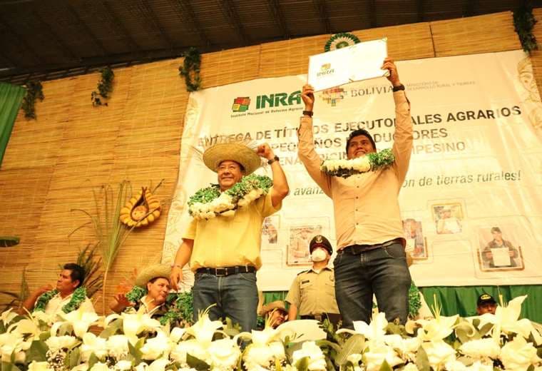 Arce entrega títulos ejecutoriales en Santa Cruz /Foto:ABI