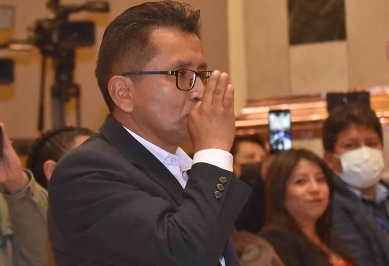 Pedro Callisaya, nuevo defensor del Pueblo I APG Noticias.