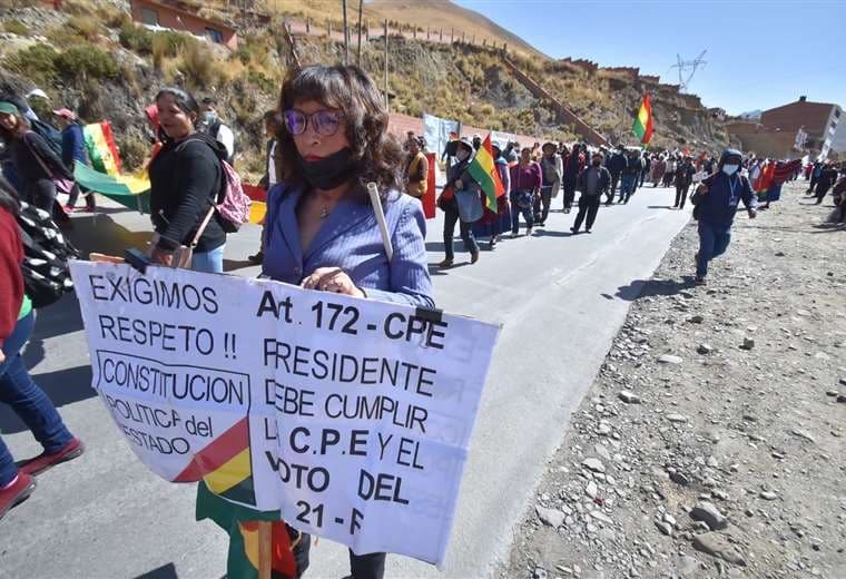 Marcha de los cocaleros ingresa a La Paz I APG Noticias.