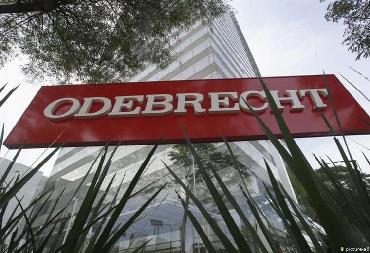 Petrobras pide millonaria indemnización a Odebrecht