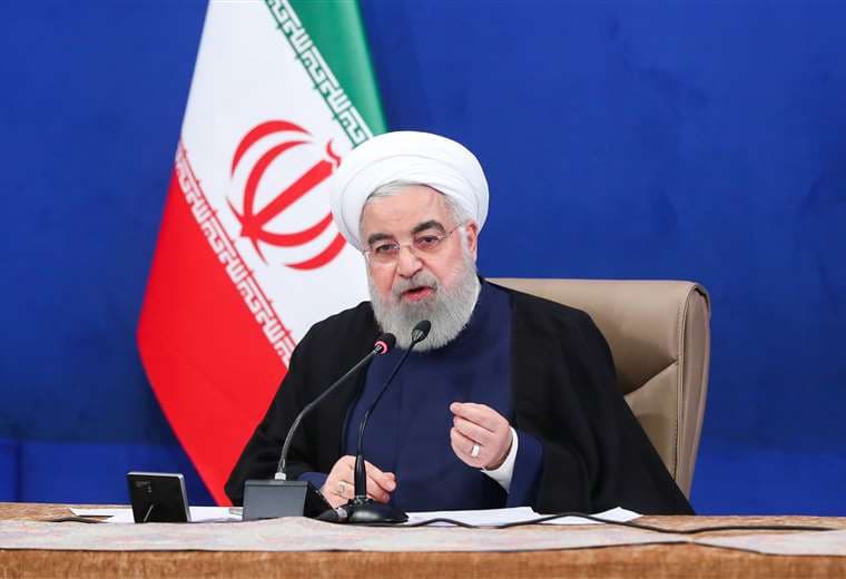 Irán reanuda las oraciones del viernes después de más de dos meses