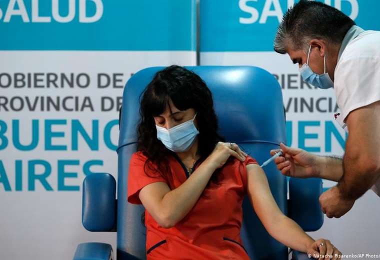 Argentina reportó 317 casos adversos en los vacunados con la Sputnik V