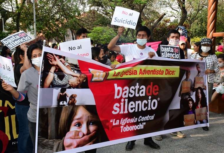 Evangélicos marchan contra la violencia en Pailón