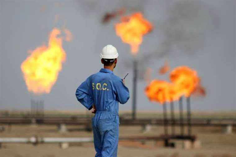 Precios del petróleo superan los 70 dólares el barril