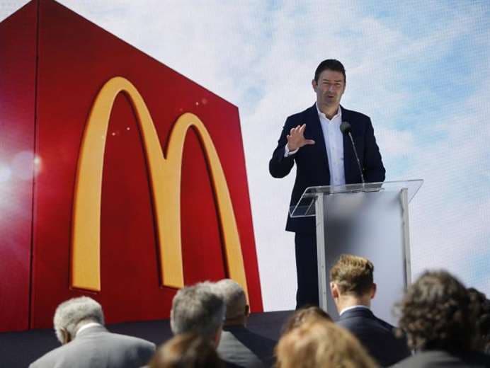 El escándalo del ex CEO de McDonald's que le costó $us 50 millones