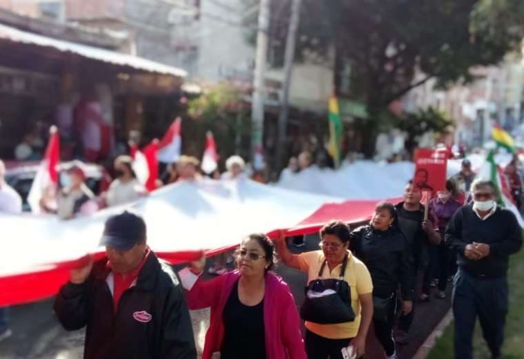 Marcha convocada por los cívicos en Tarija/Foto: David Maygua
