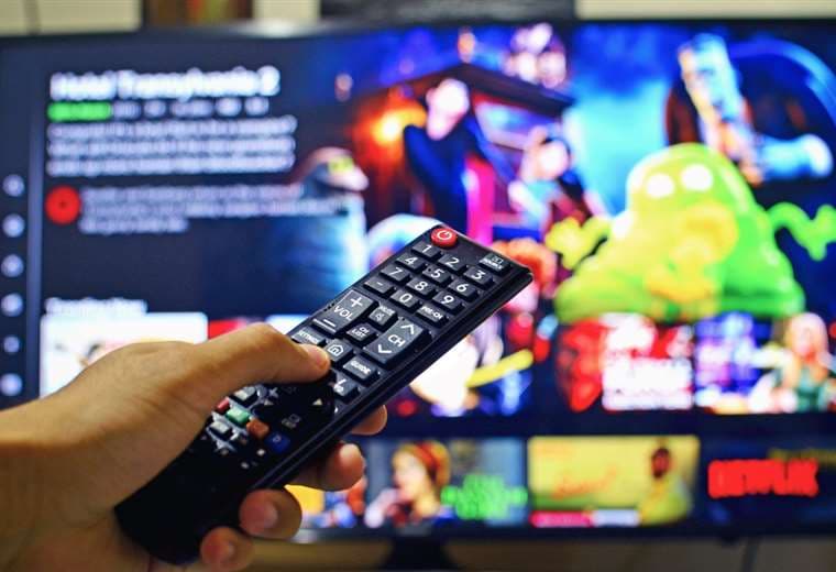 Gobierno aclara que el Decreto 4850 no impone impuestos a plataformas digitales como Netflix