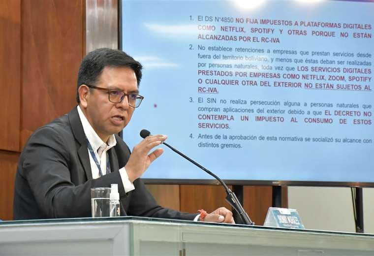 Viceministro de Política Tributaria, Jhonny Morales, explicó el decreto