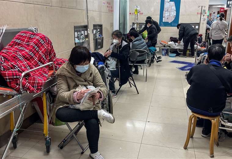 Pacientes reciben atención en China/Foto: AFP