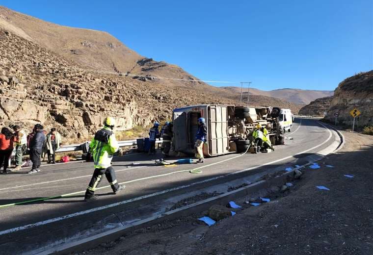 Accidente de tránsito en la ruta Bolivia-Chile deja dos muertos