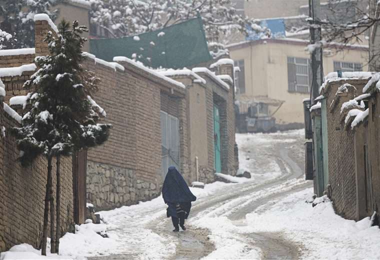 Ola de frío en Afganistán deja al menos 70 muertos