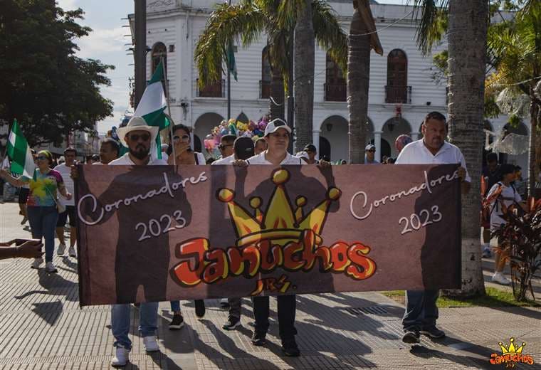 Comparsa coronadora lamenta la renuncia de Elu González y confirma su participación del corso de protesta