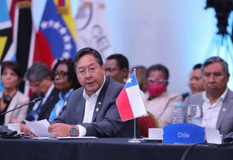 Celac: Arce condena expresiones antidemocráticas y dice estar “consternado” por la situación en Perú