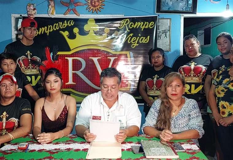 Comparseros de la Villa Primero de Mayo y su reina anuncian que no celebrarán Carnaval