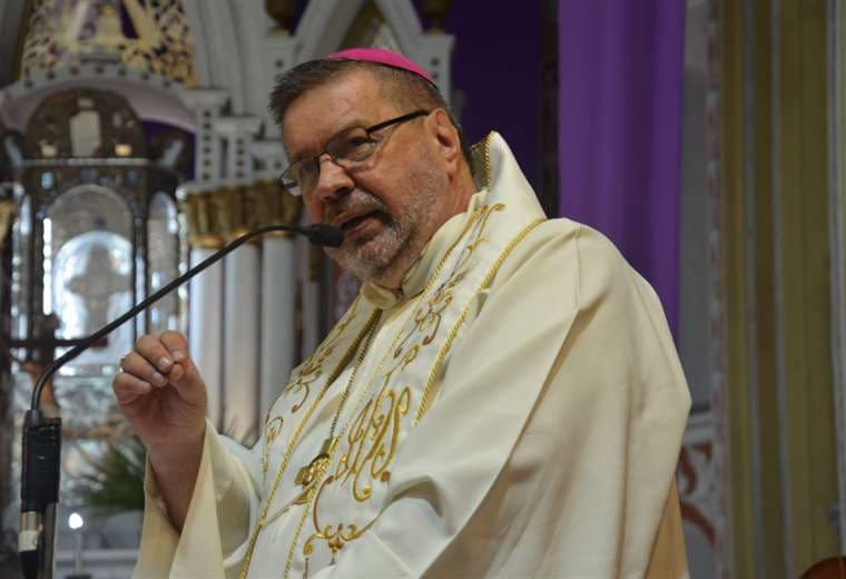 Monseñor Estanislaw Dowlaszewicz, durante la última homilía de enero