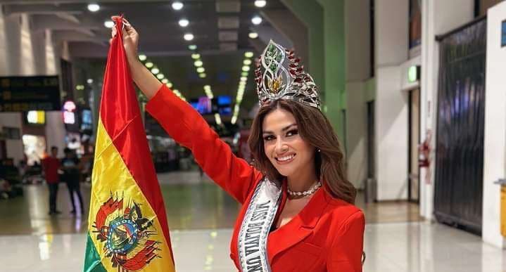 La boliviana Camila Sanabria ya se encuentra en la sede del Miss Universo