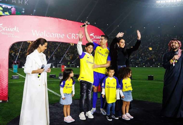 Cristiano Ronaldo y su familia se mudaron a Arabia Saudita