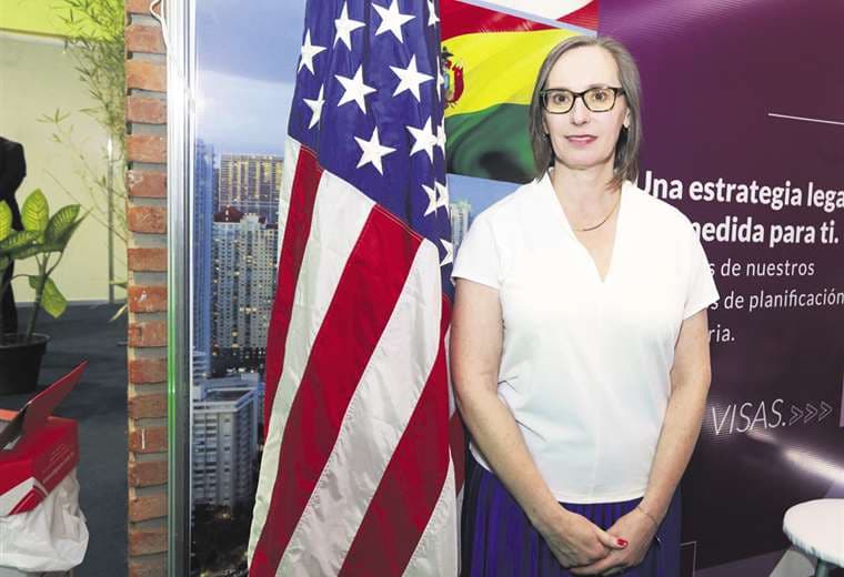 Debra Hevia, la nueva encargada de Negocios en la embajada de Estados Unidos en Bolivia