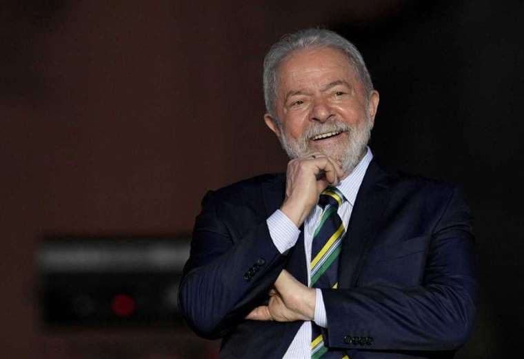 Lula se recupera a buen ritmo y podría dejar antes el hospital